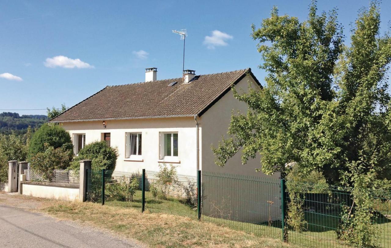 Awesome Home In Peyrat Le Chateau Екстериор снимка